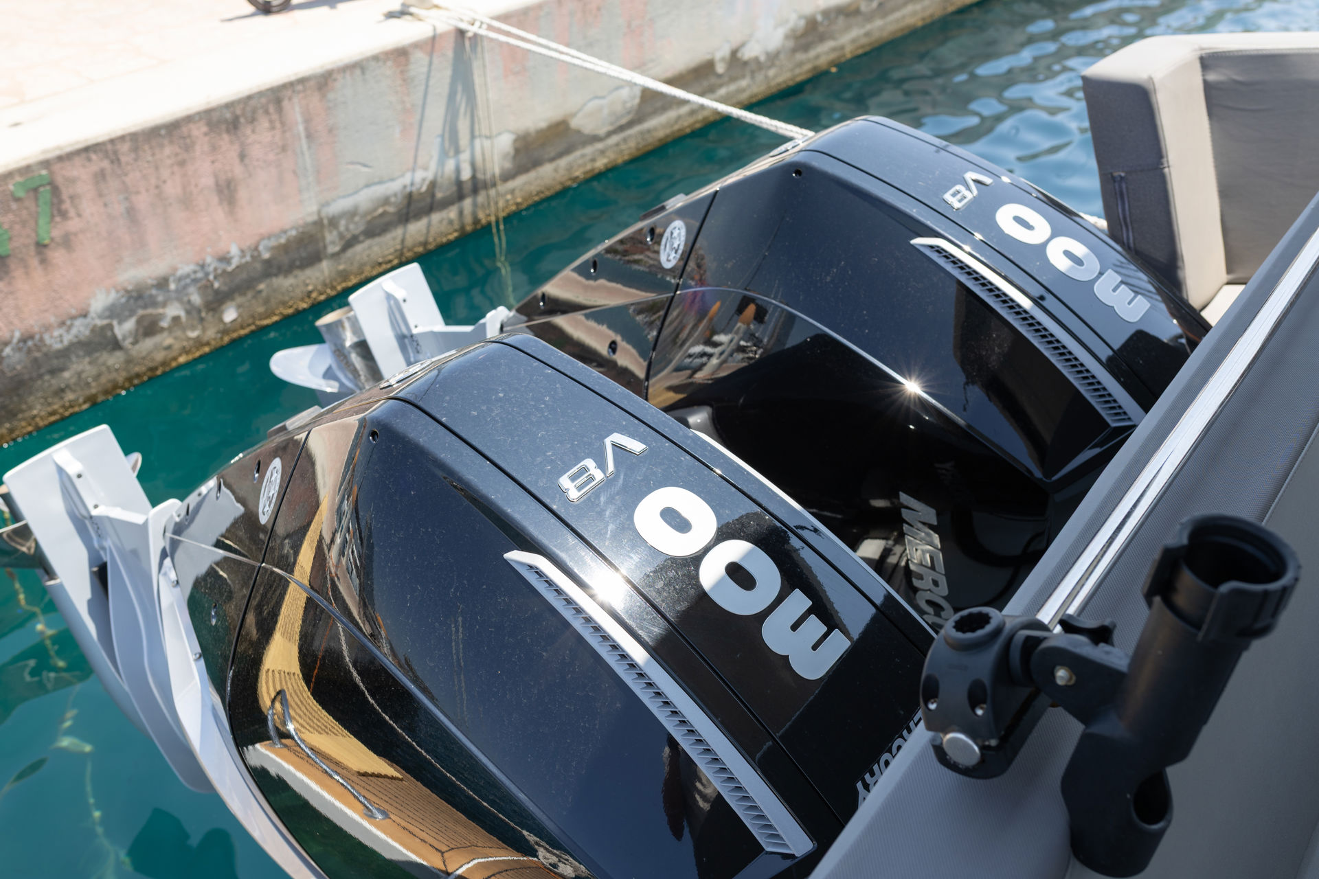 BENETEAU ANTARES OUTBOARD 11 COUPE
