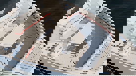 Bow Lounge, Seating with Table