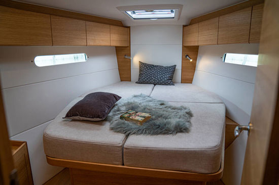 Xyachts-X4°-master-cabin