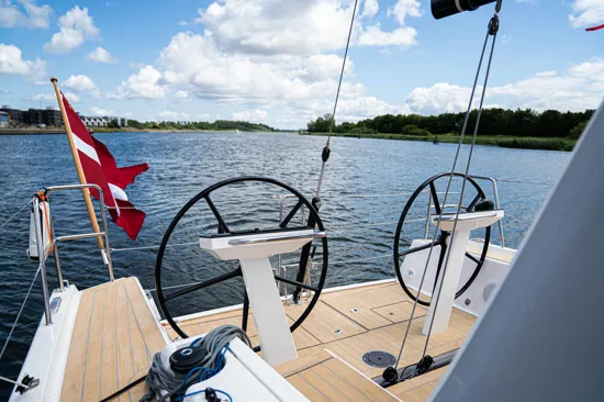 Xyachts-X4°-steering-wheels