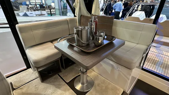 WELLCRAFT EXPLORER 38 