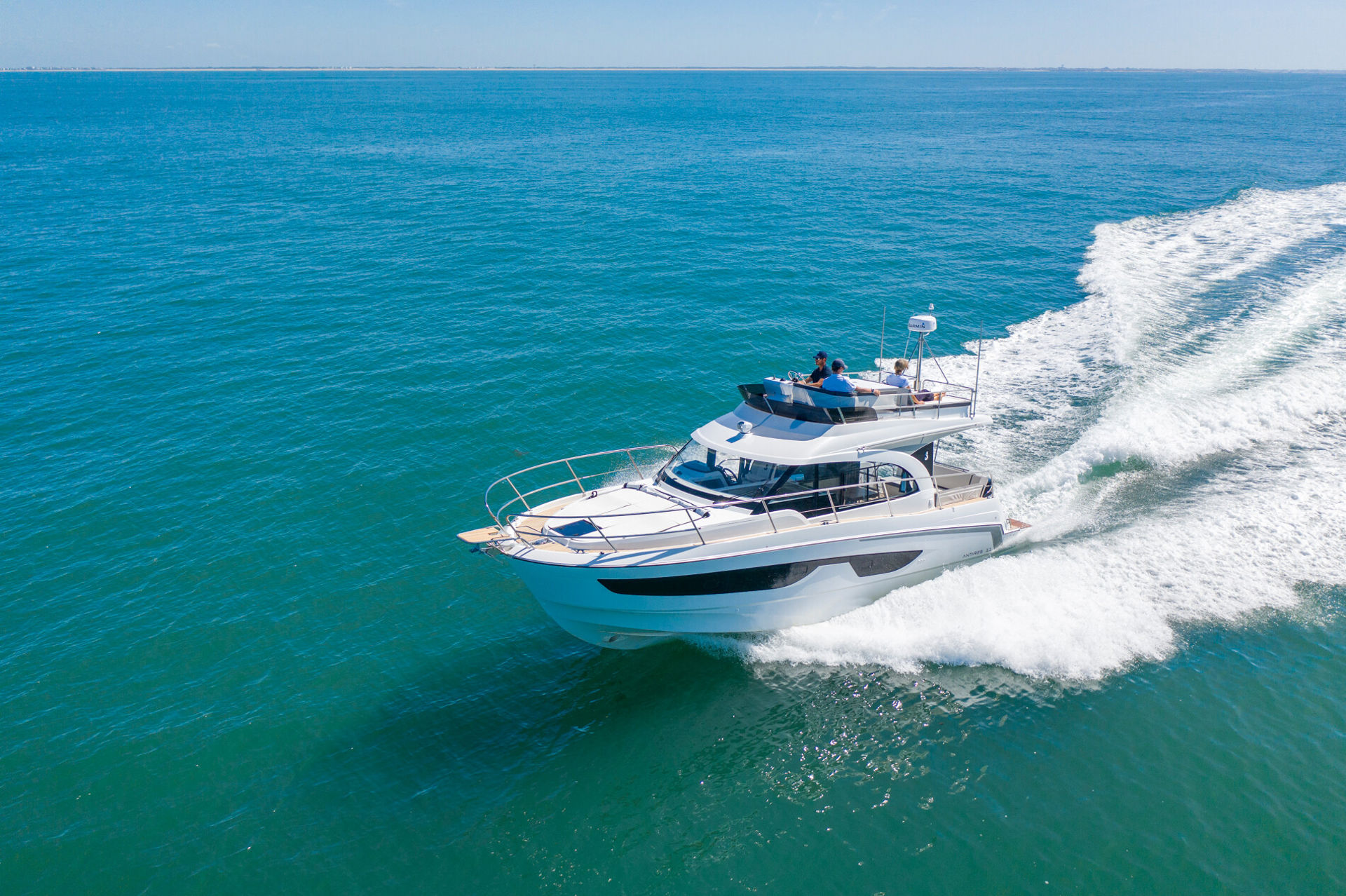 BENETEAU ANTARES OUTBOARD 11 FLY 