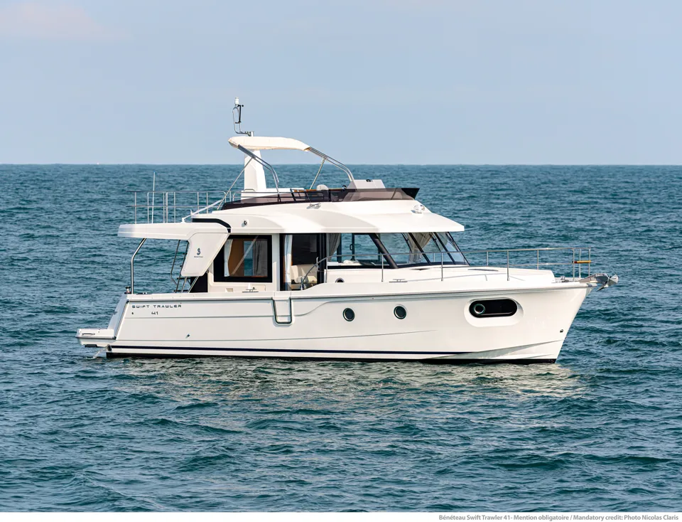 BENETEAU SWIFT TRAWLER 41 FLY