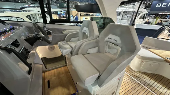 BENETEAU FLYER 10 SPORT TOP