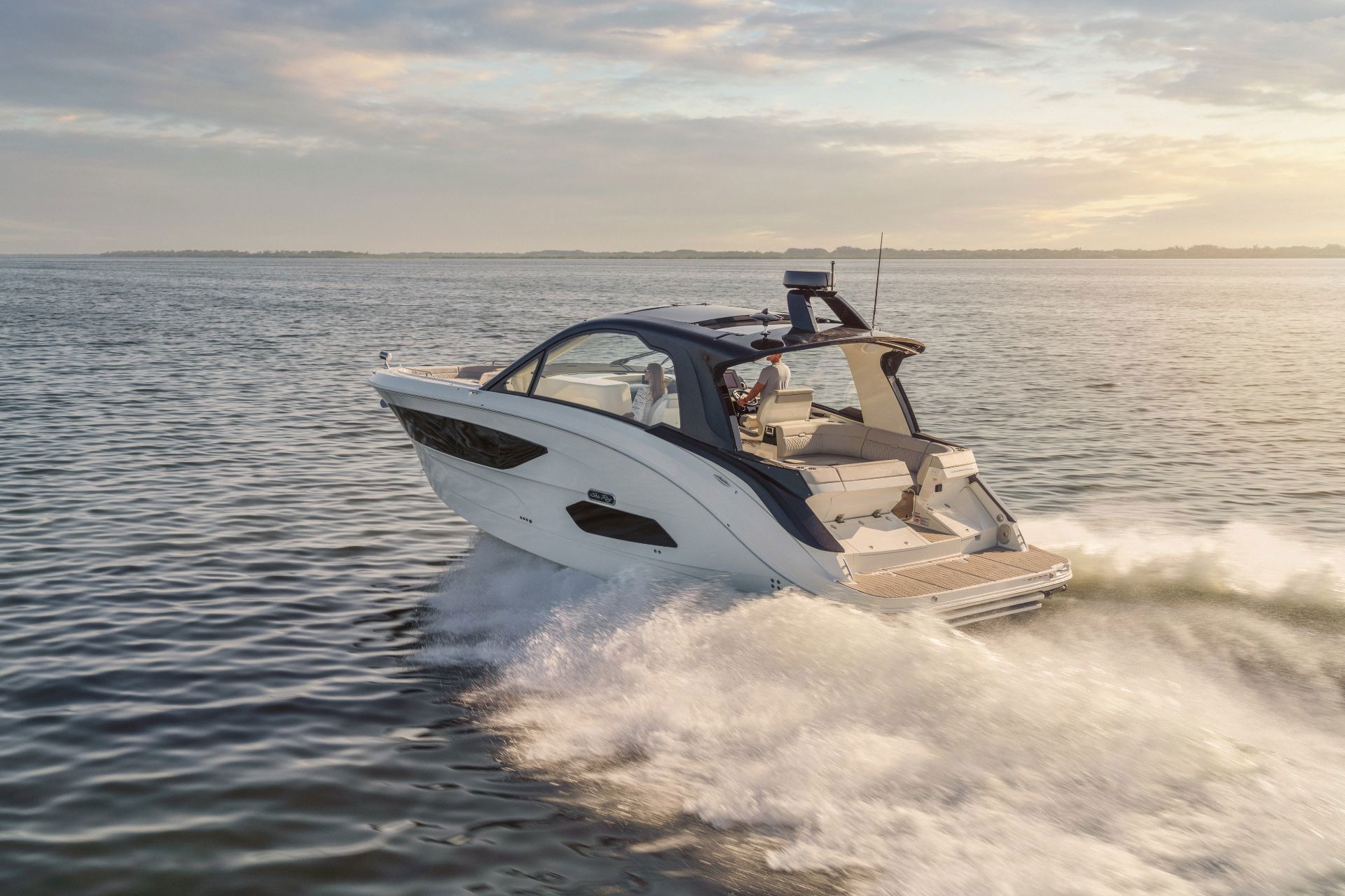 SEA RAY SUNDANCER  370 