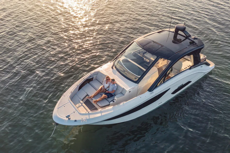 SEA RAY SUNDANCER  370 