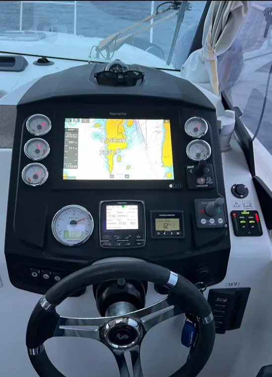 BENETEAU ANTARES INBOARD 30 S 