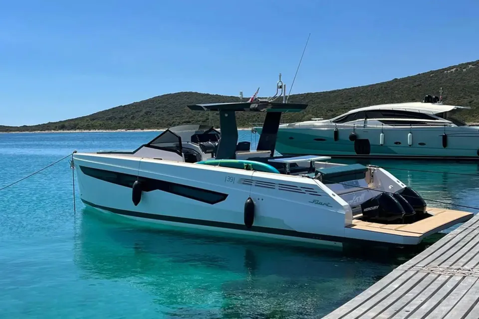 FIART MARE SEAWALKER 39 