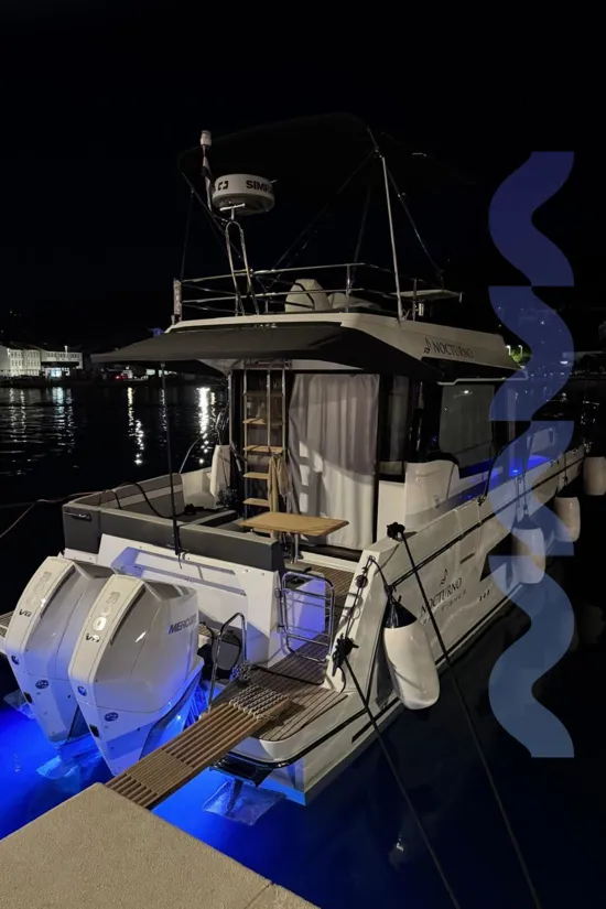 2025-Jeanneau-Mery-fisher-1095-fly-kokpit