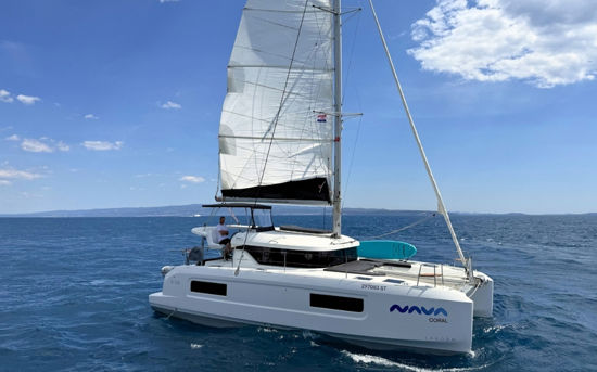 LAGOON 38 