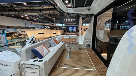 BENETEAU ANTARES OUTBOARD 12 COUPE