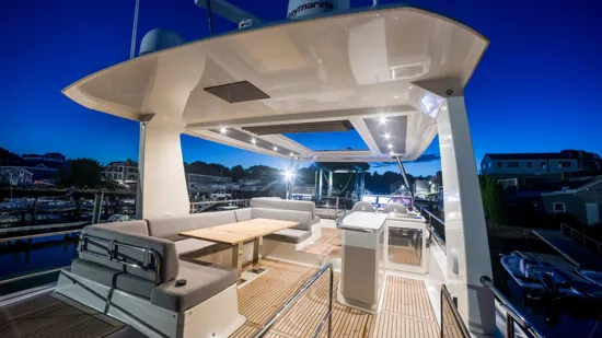 BENETEAU GRAND TRAWLER 63 