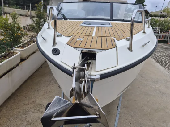 QUICKSILVER ACTIVE CRUISER 675