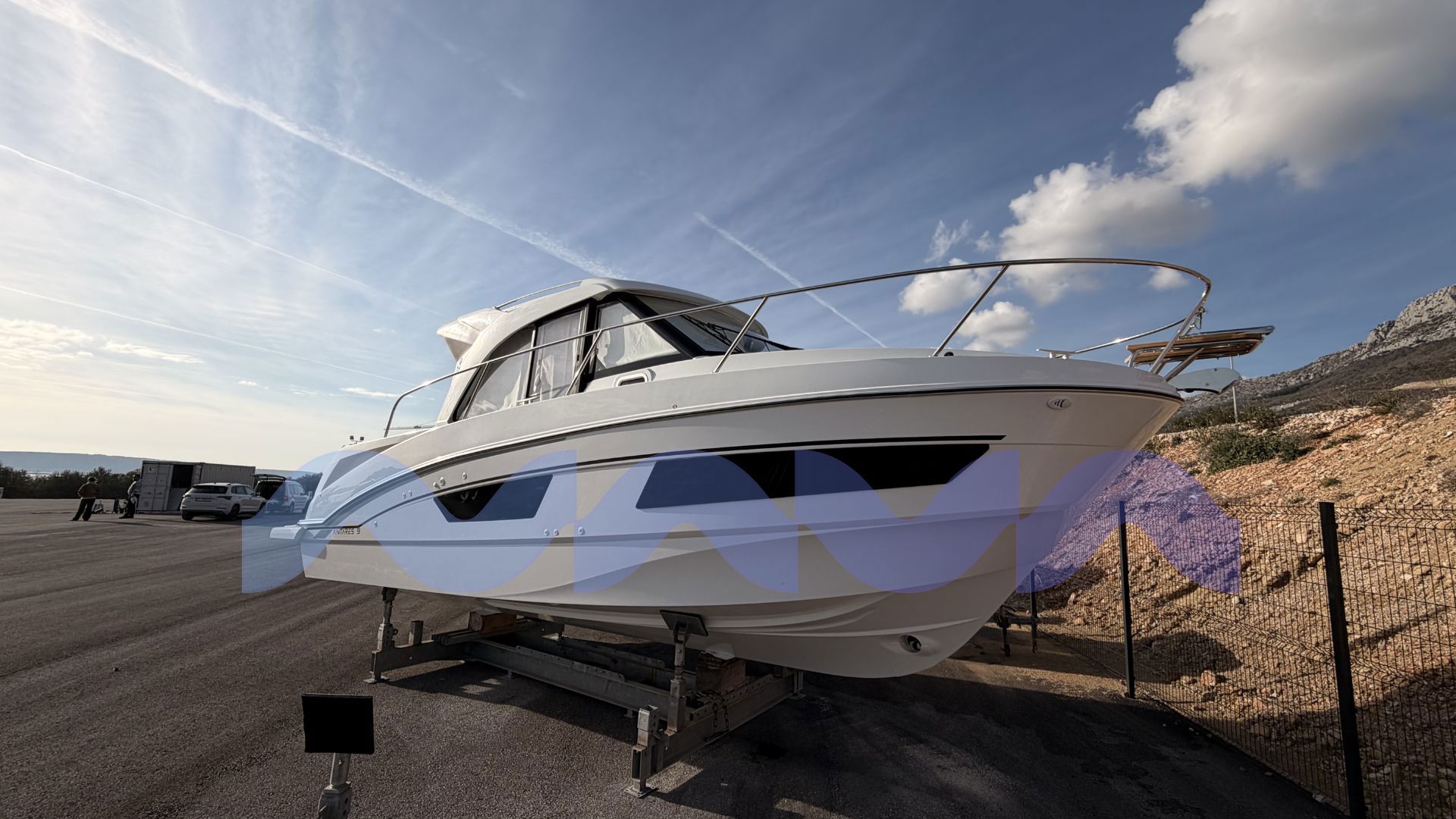 BENETEAU ANTARES OUTBOARD 9 