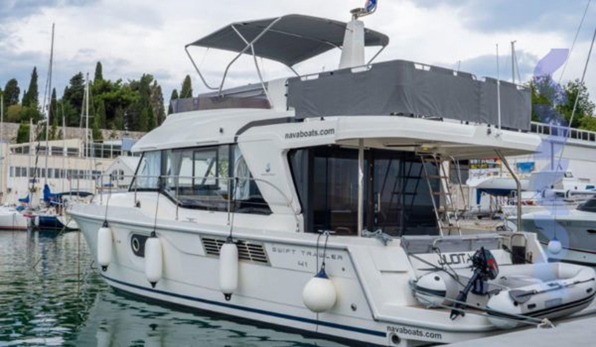 BENETEAU SWIFT TRAWLER 41 FLY