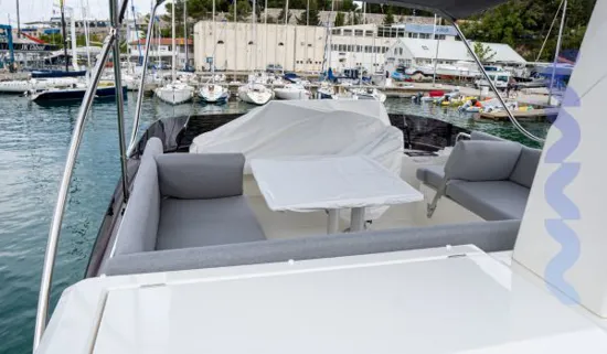 BENETEAU SWIFT TRAWLER 41 FLY