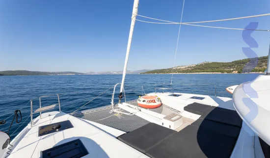 LAGOON 51