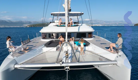 LAGOON 55