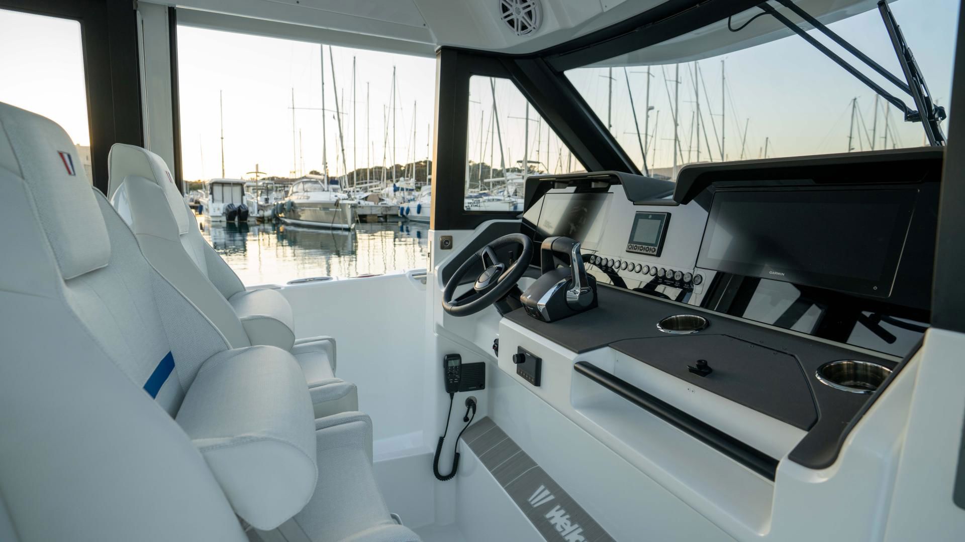 WELLCRAFT EXPLORER 28
