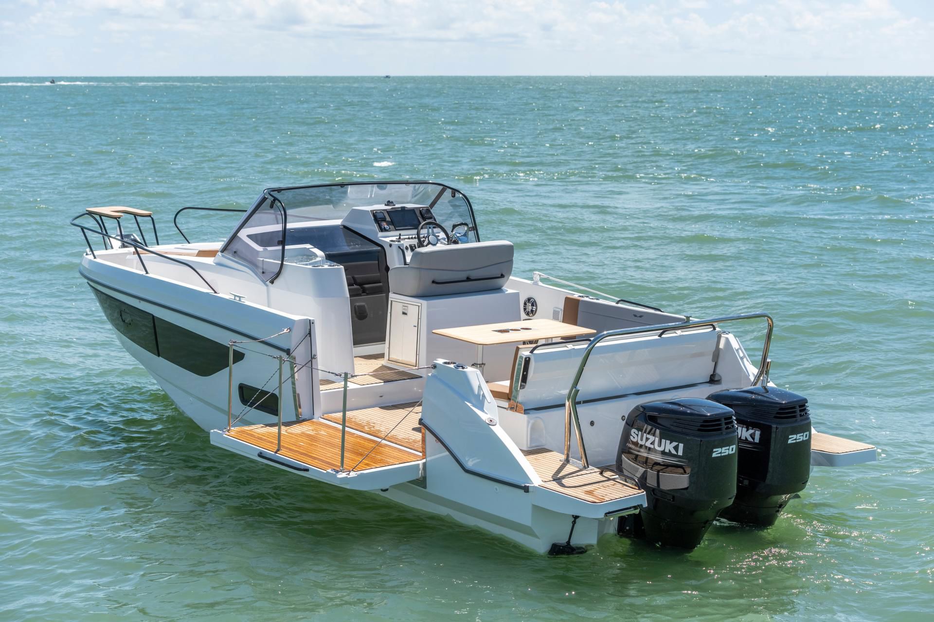 BENETEAU FLYER 9 SUNDECK
