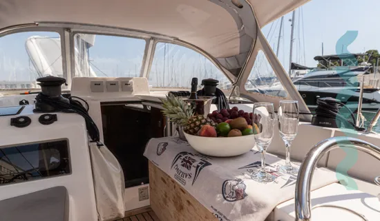 xyachts-x-4-3-cum-ventis-krmeni-stol