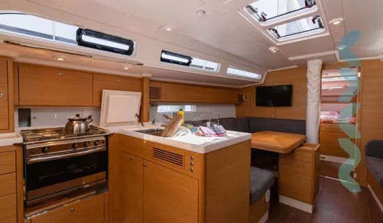 xyachts-x-4-3-cum-ventis-kuhinja