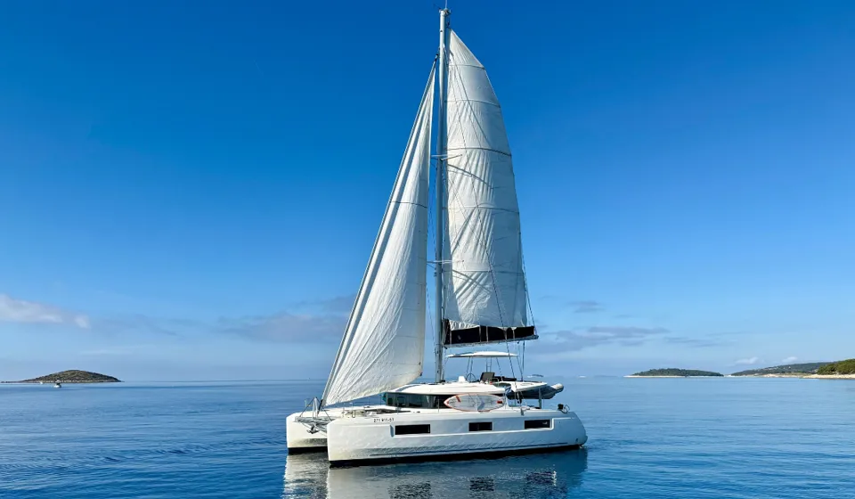 Lagoon 46 - VELVET BREEZE