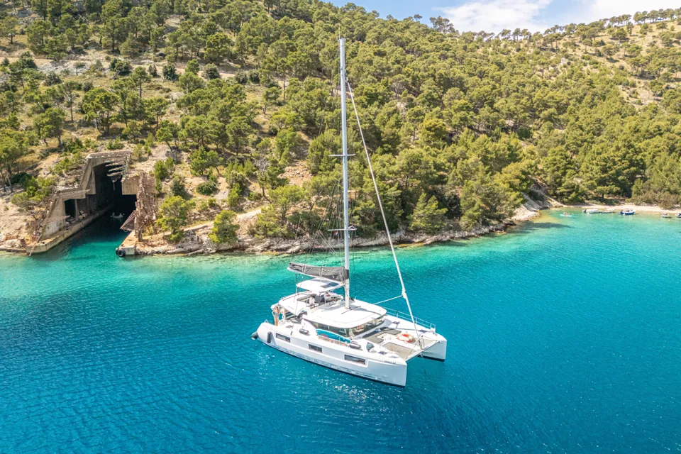 Lagoon 46  - SKYFALL