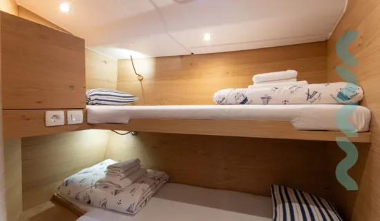 Elan Impression 45 cabin 2