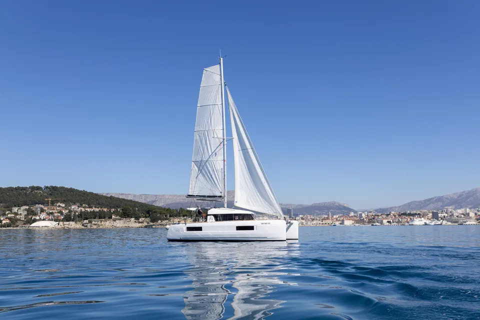 Lagoon 40 - LINDA