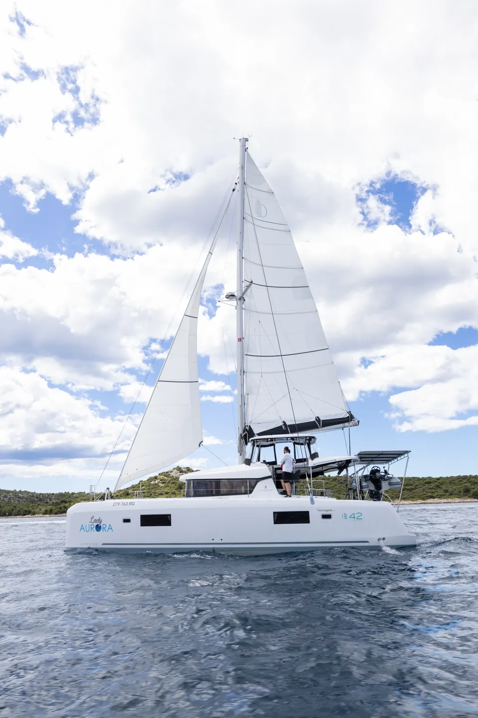 Lagoon 42 - LADY AURORA - NEW!