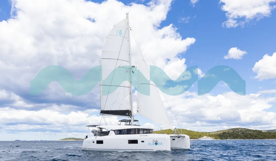 Lagoon 42  - LADY AURORA