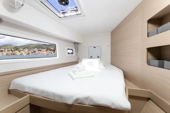 Elegant cabin on Lady Aurora catamaran - Lagoon 42