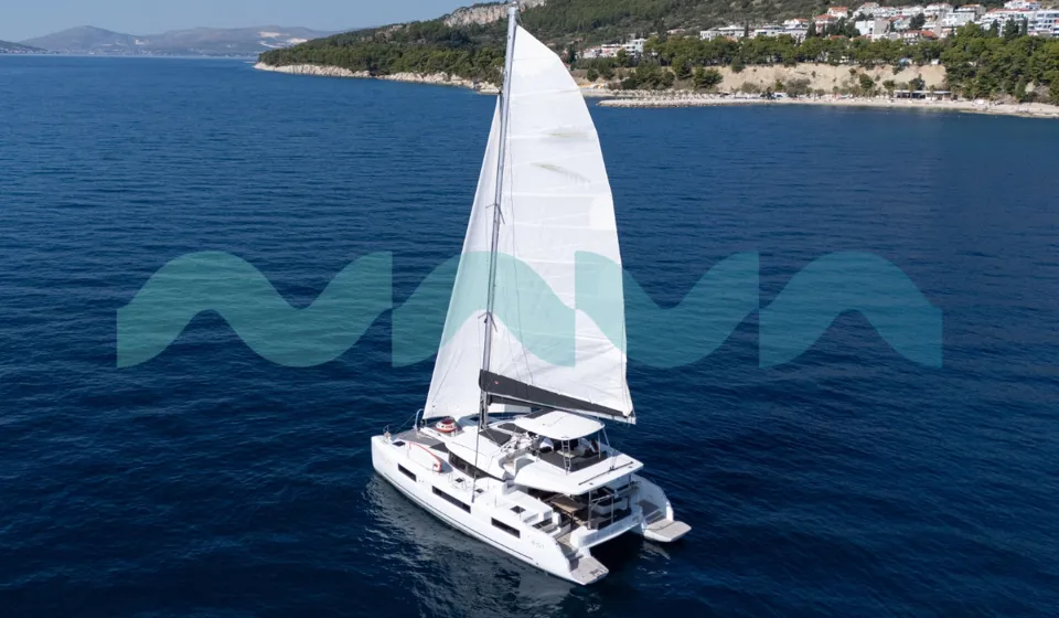 Lagoon 51  - REALITY