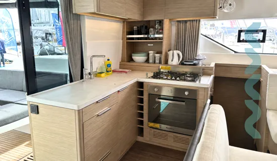 lagoon-51-ocean-pearl-galley