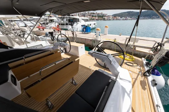 Elan 45 Impression cockpit