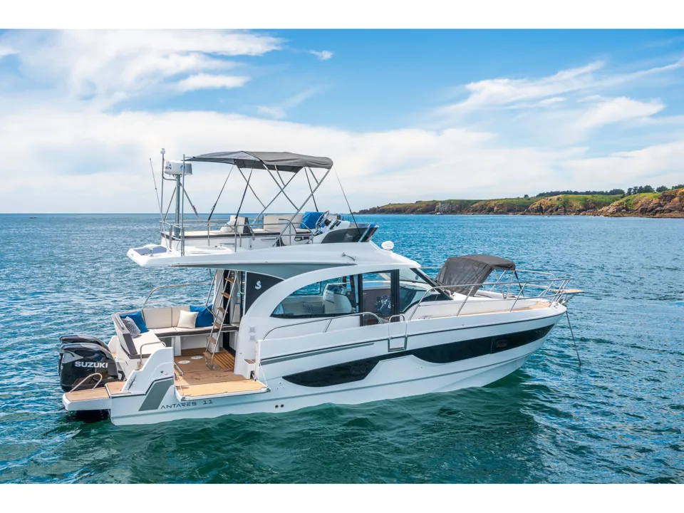 Beneteau Antares 11 Fly - NO NAME